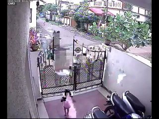 OMG! please take care of your children at home