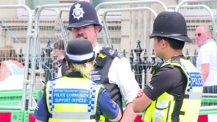 Soldados nas ruas da Grã-Bretanha para evitar novo atentado