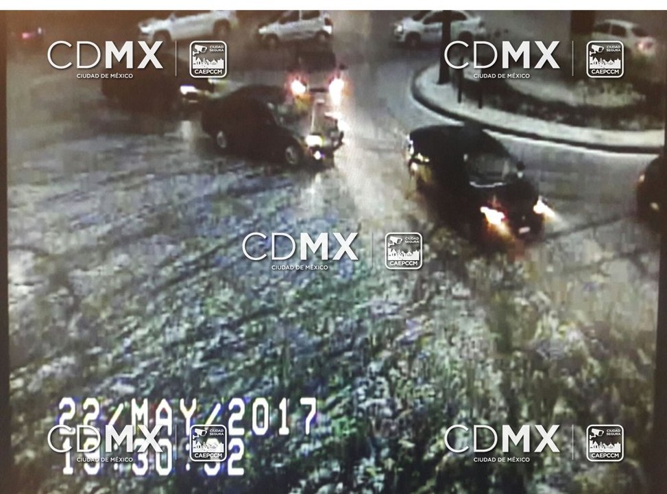 Hail and Water Fill Streets of Mexico City