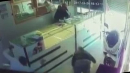 Gaziantep'teki Kuyumcu Soygunu Girişimi - Çatışma Anı Güvenlik Kamerasında