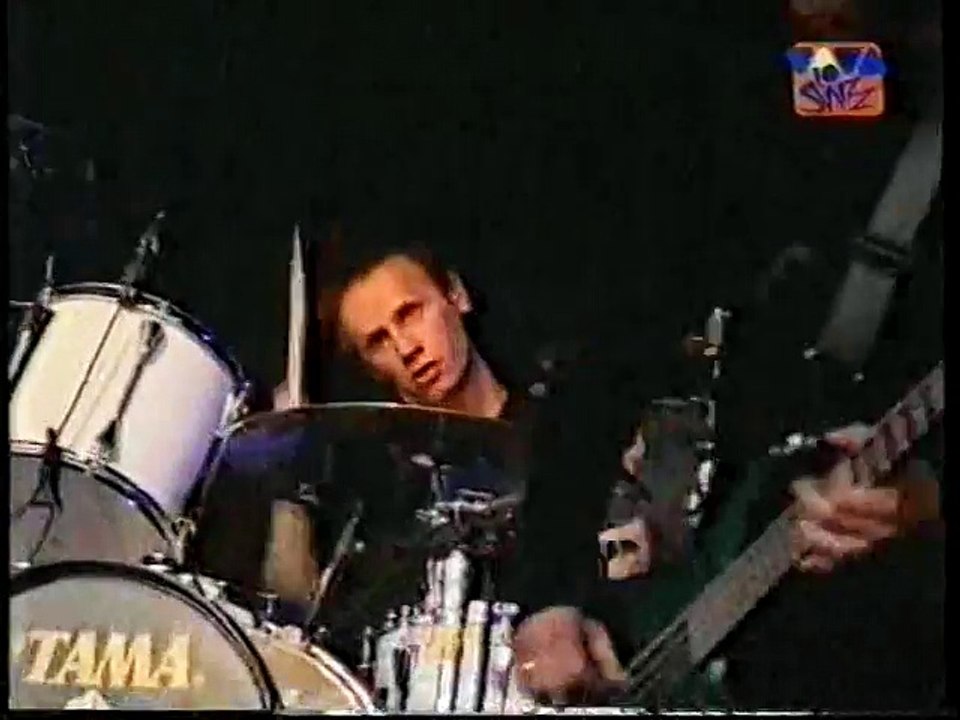 Muse - Plug In Baby, Soundarena Festival, 06/22/2001
