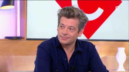 Benjamin Biolay se met à nu - C à vous - 24/05/2017