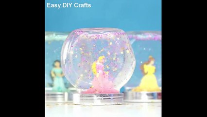 Easy DIY Crafts - A sparkling snow globe