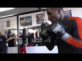 130 star tevin farmer working the bag - EsNews Boxing