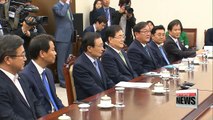 Special envoys brief President Moon, Moon names security team