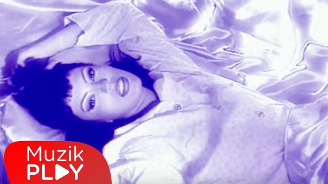 Yeşim Salkım - Deli Mavi