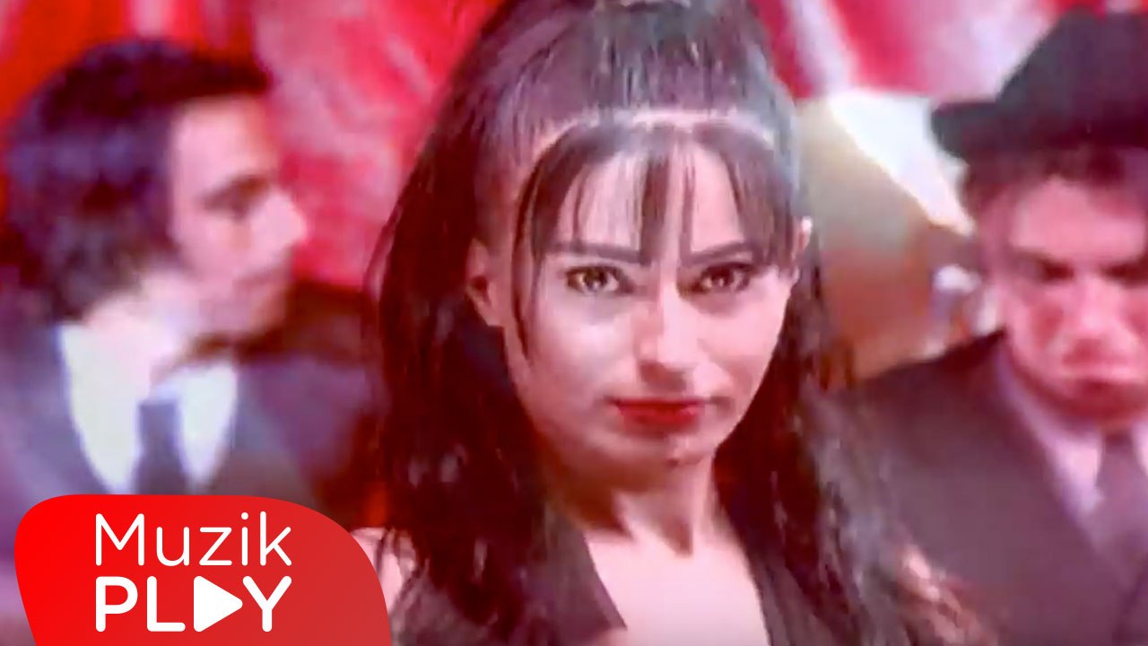 Yıldız Tilbe - Aşk Yok Olmaktır