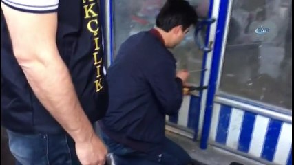 Tuvalet Hortumu İle Doldurulan 1 Milyon TL’lik Kaçak İçki Ele Geçirildi