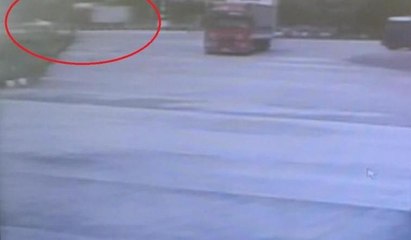 3 kişinin öldüğü kaza güvenlik kamerasında