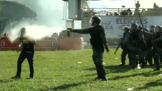 Manifestação Ocupa Brasília: Ministérios atacados e Forças Armadas convocadas