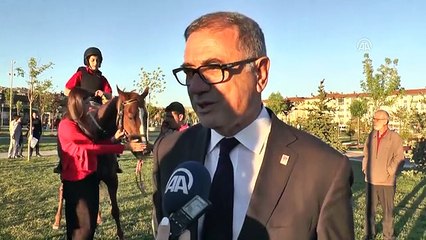 Türkiye'nin Ilk Lisanslı Kadın Seyisleri Mezun Oldu