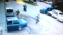 Polisi Karşısında Görünce Seyir Halindeki Motosikletten Atlayıp Böyle Kaçtılar