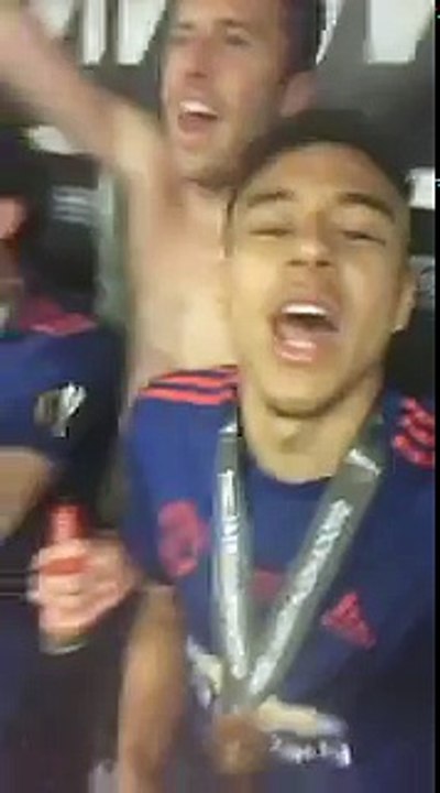 Les joueurs de Manchester United font scandale avec ce chant