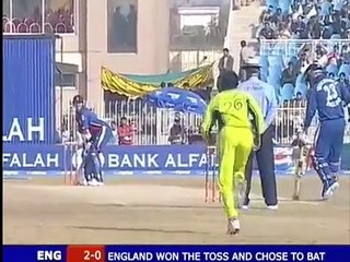 Muhammad Asif Bowled Marcus Trescothick in the First Over of ODI Debut in 2005