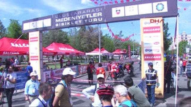 Diyarbakır Uluslararası Medeniyetler Bisiklet Turu'nun Diyarbakır Yarışı Ile Sona Erdi 1