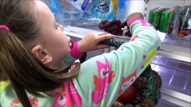 Alien Crushes Bad Baby Picnic Food with Lawn Mower Freak Family Annabelle Victoria Toy Freaks