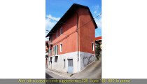 casale  centro paese mq 230 Euro...