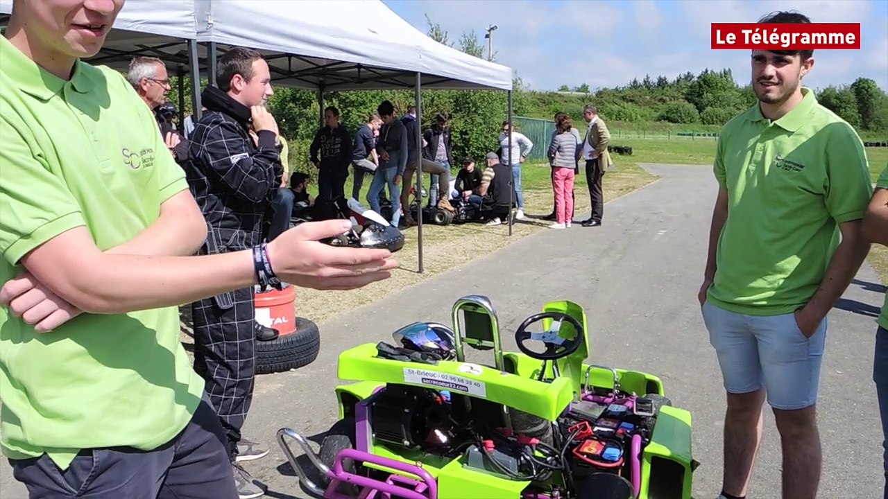Pluméliau (56). Le karting électrique, c'est fantastique !