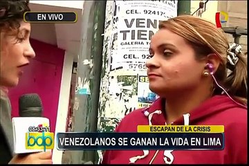 Venezolanos se ganan la vida honradamente en calles de Gamarra