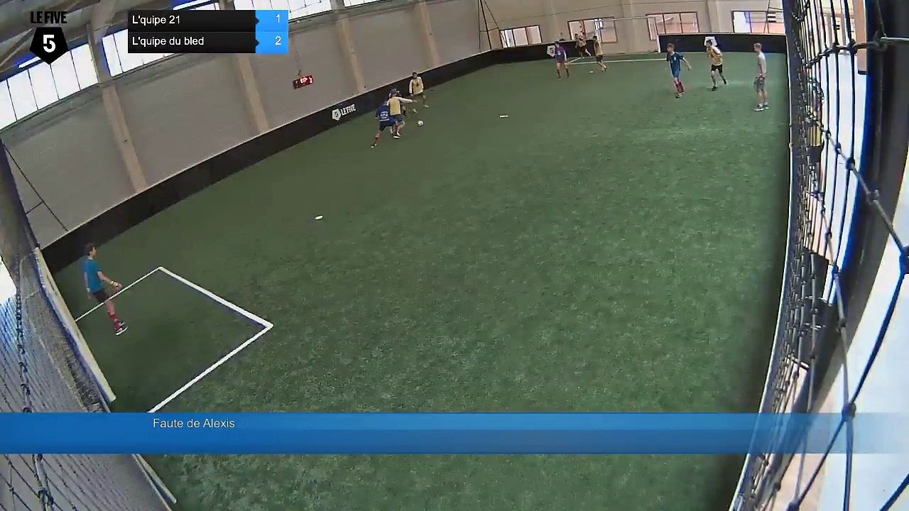 Faute de Alexis - L'quipe 21 Vs L'quipe du bled - 25/05/17 11:45 - Tournois des copains