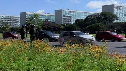 Brasília recupera estragos