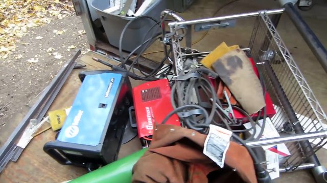 inverter power in the welding trailer