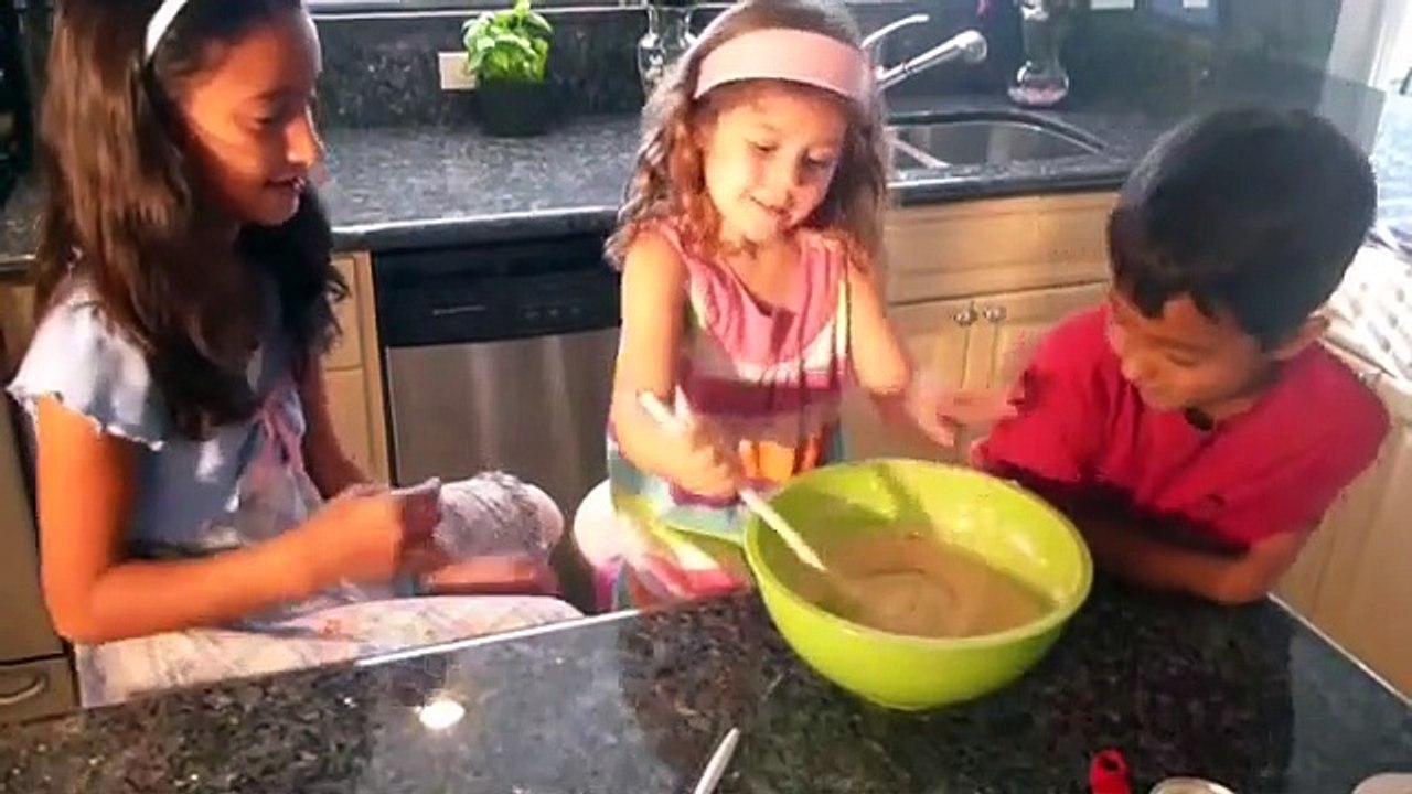 Make a Cake Childrens Song _ Birthday Cake Recipe _ Ordinal Numbers _ Counting songs _ Patt