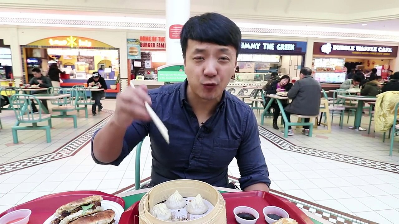 AMAZING Dumplings & Soup Dumplings in Vancouver Food Court
