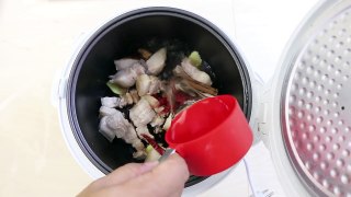 How to Make AWESOME Braised PORK BELLY in a RICE COOKER! (红烧肉, 电饭锅)