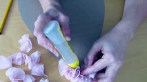 DIY Deko - Herzen aus Blüten mit Krepp-Papier basteln-a