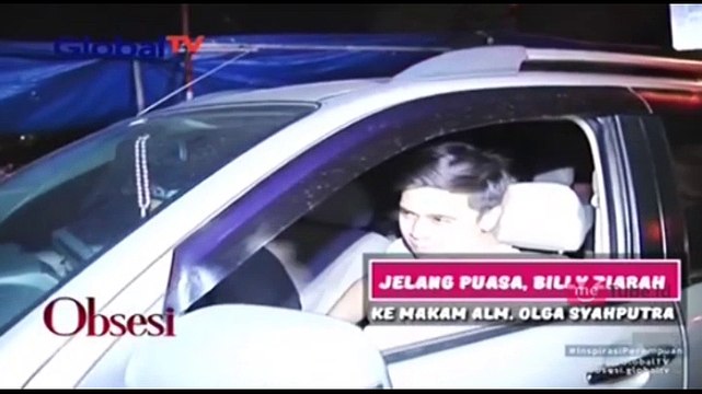 Jelang Ramadan, Billy Bersama Sahabat Ziarah ke Makam Alm Olga Syahputra