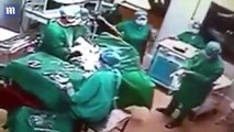 Une bagarre éclate en pleine opération entre le chirurgien et l'assistante !