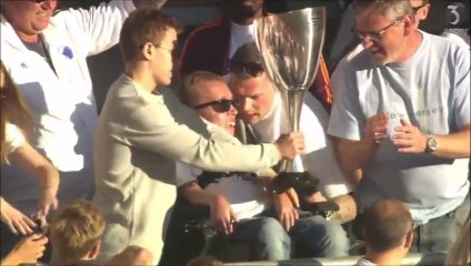 Regardez le geste magnifique de ce supporter au Danemark