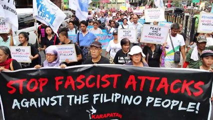 Manifestation à Manille contre l'extension de la loi martiale