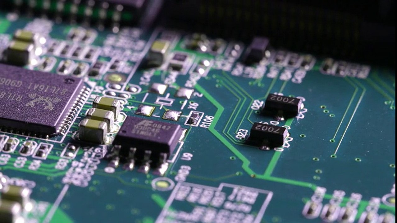 Slow Tracking Over Circuit Board