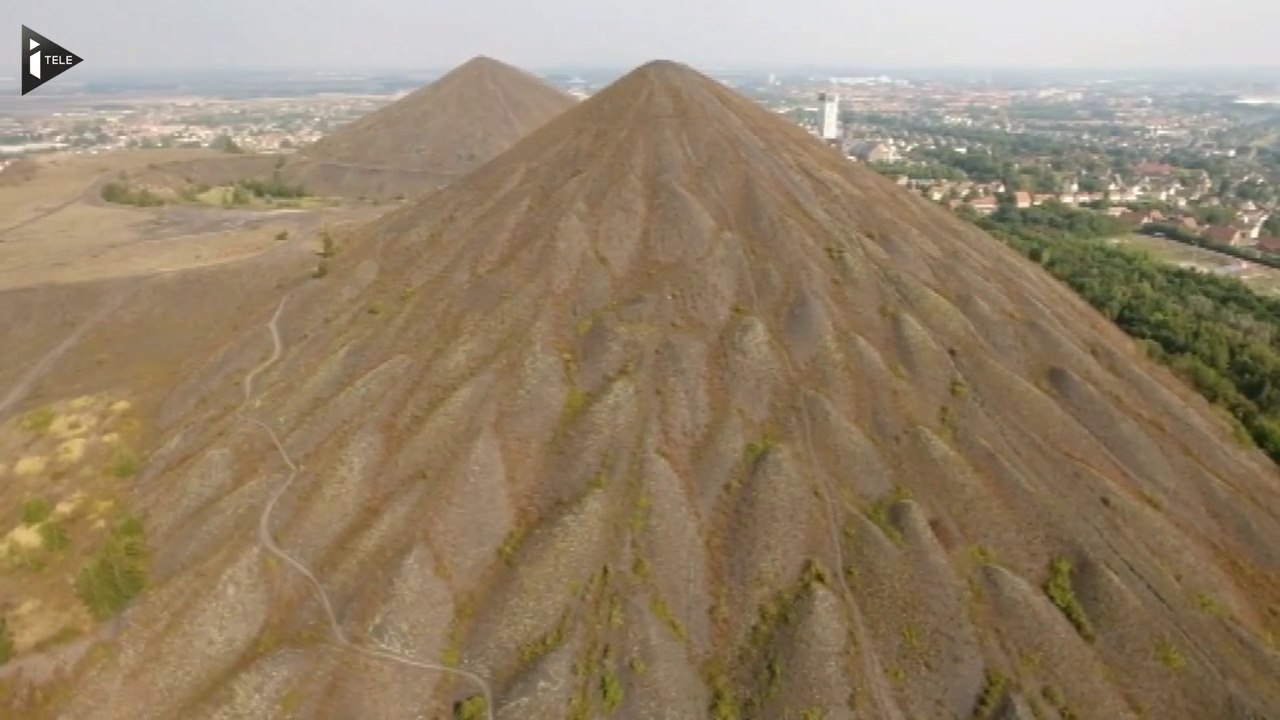 Les terrils, montagnes de minéraux, classés 'grands pays