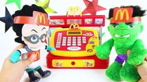 Trolls Branch Eatild's Happy Meal with Poppy, PJ Masks Romeo Steals Play-Doh Surprise