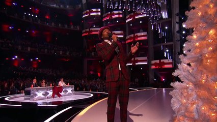 Heidi Klum Sings 'Santa Baby' With Sal Vale