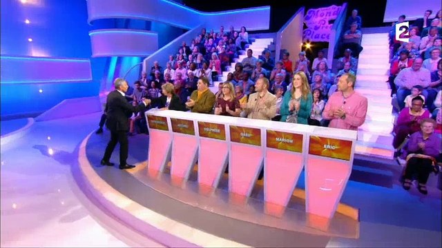 Nagui drague une candidate de Tout le monde veut prendre sa place - Regardez