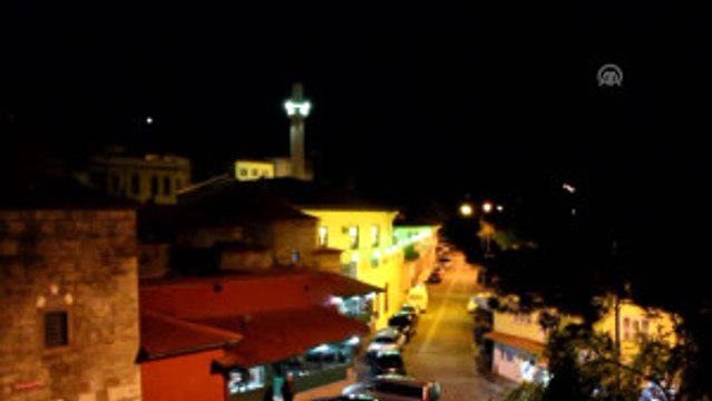 721 Yıllık Tarihi Yörgüç Paşazade Mustafa Paşa Camisi'nde Ilk Teravih Namazı Kılındı