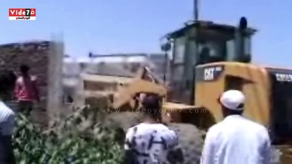 بالفيديو.. محافظ الأقصر تواصل إزالة التعديات علي الظهير الصحراوي وحرم نهر النيل