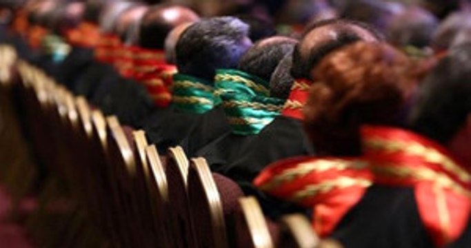 1004 Hakim-Savcı ve 68 Vali-Kaymakam Hakkında FETÖ Soruşturması