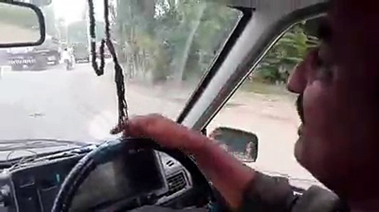 Views Of A Taxi Driver From Mardan About KPK Govt & Imran Khan.