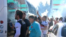 Beşiktaş Şampiyon Sloganıyla Karşılandı