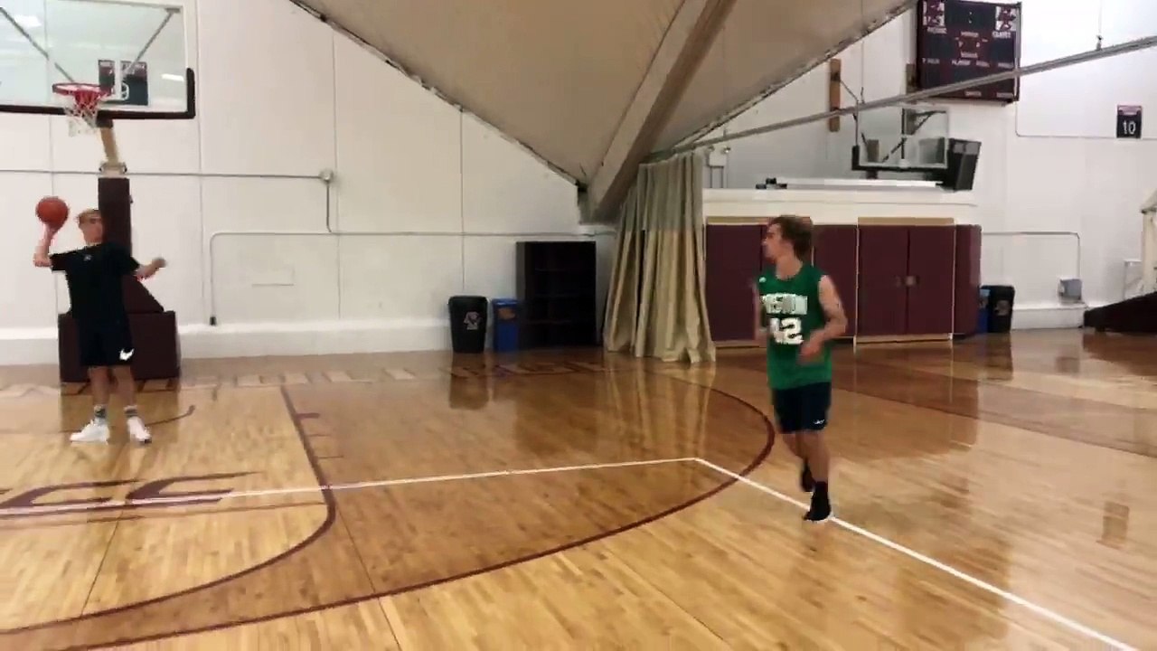 Antoine Griezmann enchaine les paniers à 3 points !