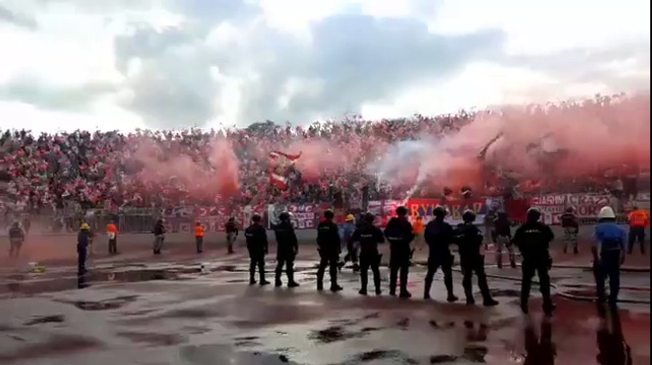 Delije - Koreografija i bakljada! Partizan - Crvena zvezda 27.05.2017.