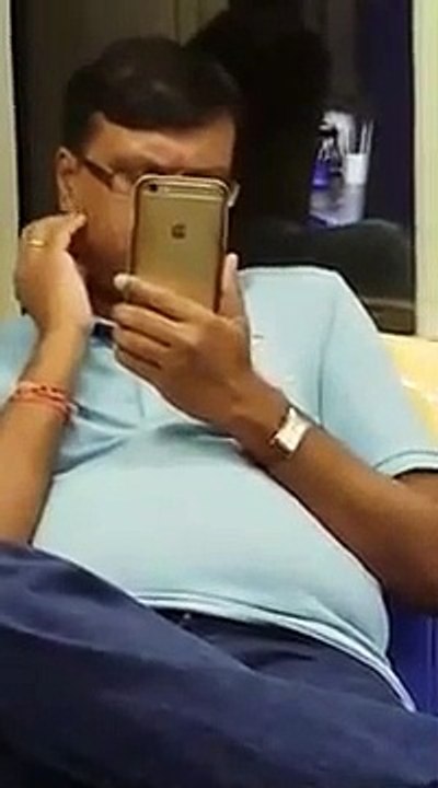 Un pervers qui filmait une jeune femme dans le métro se fait trahir par son reflet