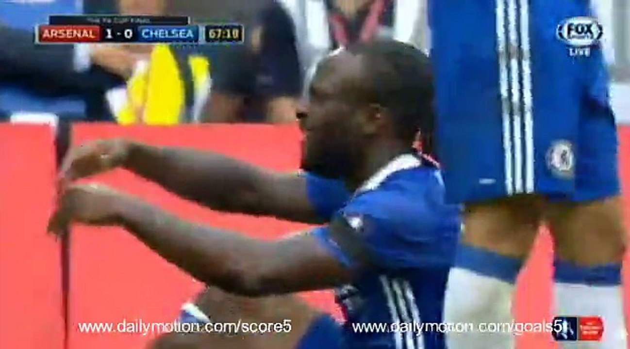 Victor Moses RED CARD Arsenal 1 - 0 Chelsea FA Cup 27-5-2017