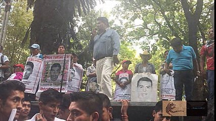 Ayotzinapa a 31 meses Mitin en frente de la PGR parte 2