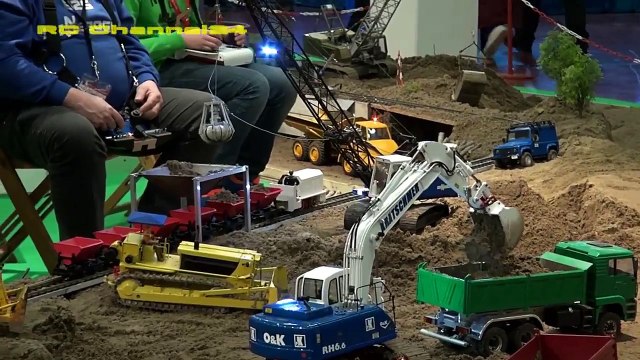[Excavator] BIG RC CONSTRUCTION SITE ACTION! RC DOZER! RC TRUCK! RC EXCAVATOR! RC TRACTOR & MORE!